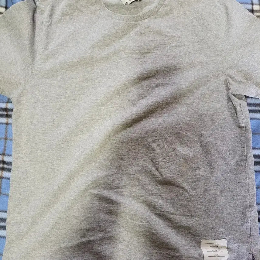 [BUNJANG] Thom Browne Short Sleeve T-Shirt Size 5 (Recommended 105) / 톰브라운 반팔티 5사이즈 (105추천)