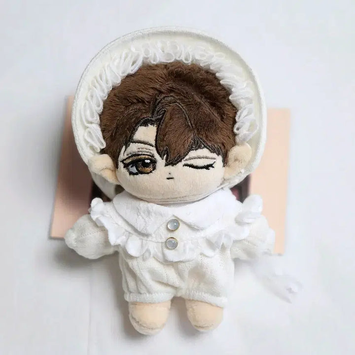[BUNJANG] Lumi Closet Baby Candle White Sweatshirt 10cm Doll Clothes / 10cm 솜인형옷 (루미크로젯  베이비캔들  화이트  맨투맨)