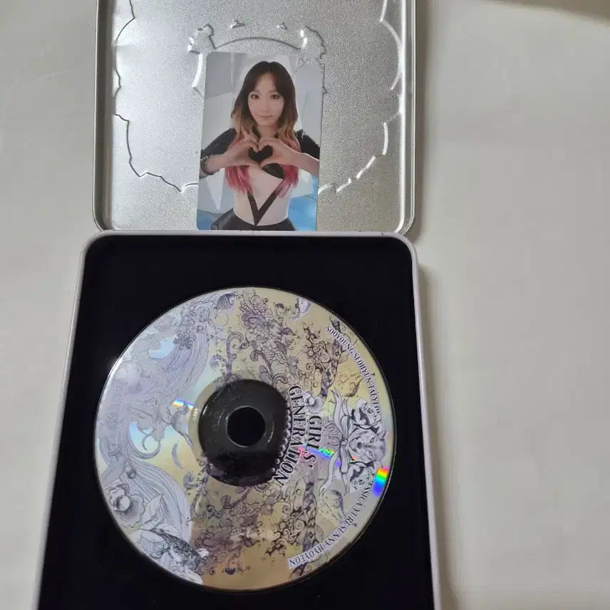 [SOLD OUT] 소녀시대 앨범 The Boys 전원사인cd 올립니다 깨끗합니다