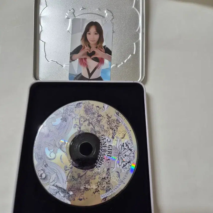 [SOLD OUT] 소녀시대 앨범 The Boys 전원사인cd 올립니다 깨끗합니다