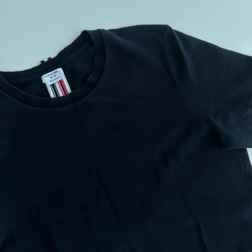 [BUNJANG] Thom Browne Back Tricolor Navy Short Sleeve T-Shirt / 톰브라운 백삼선 네이비 반팔 판매