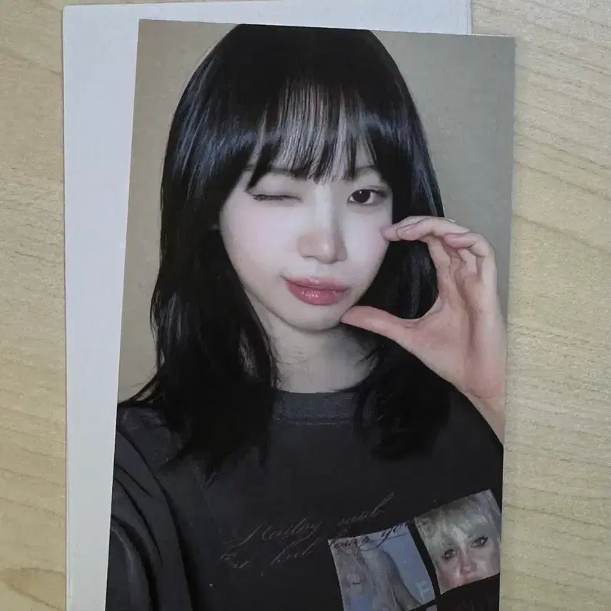 [BUNJANG] LE SSERAFIM Kim Chaewon Celebration Official Photocard - Week 1 / 르세라핌 김채원 셀러브레이션 공방포카 1주차