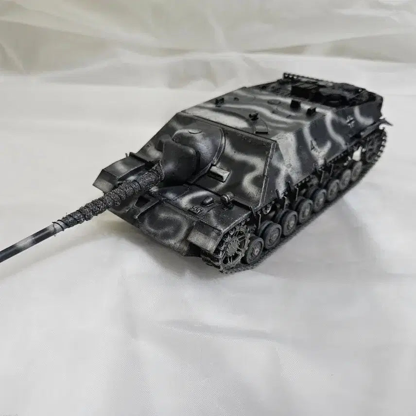 [BUNJANG] 1/35 Scale Jagdpanther Tank Destroyer Plastic Model Kit - Completed Build / 급처 처분 4호 구축전차 1/35 프라모델 완성작