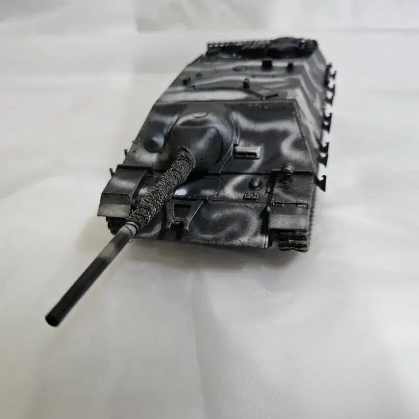 [BUNJANG] 1/35 Scale Jagdpanther Tank Destroyer Plastic Model Kit - Completed Build / 급처 처분 4호 구축전차 1/35 프라모델 완성작