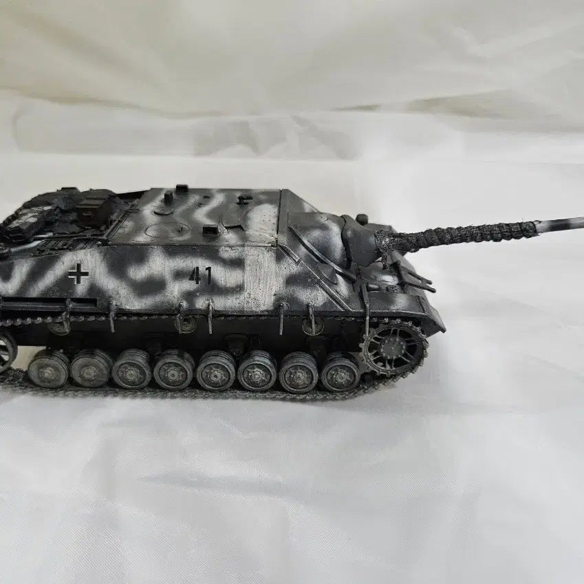 [BUNJANG] 1/35 Scale Jagdpanther Tank Destroyer Plastic Model Kit - Completed Build / 급처 처분 4호 구축전차 1/35 프라모델 완성작