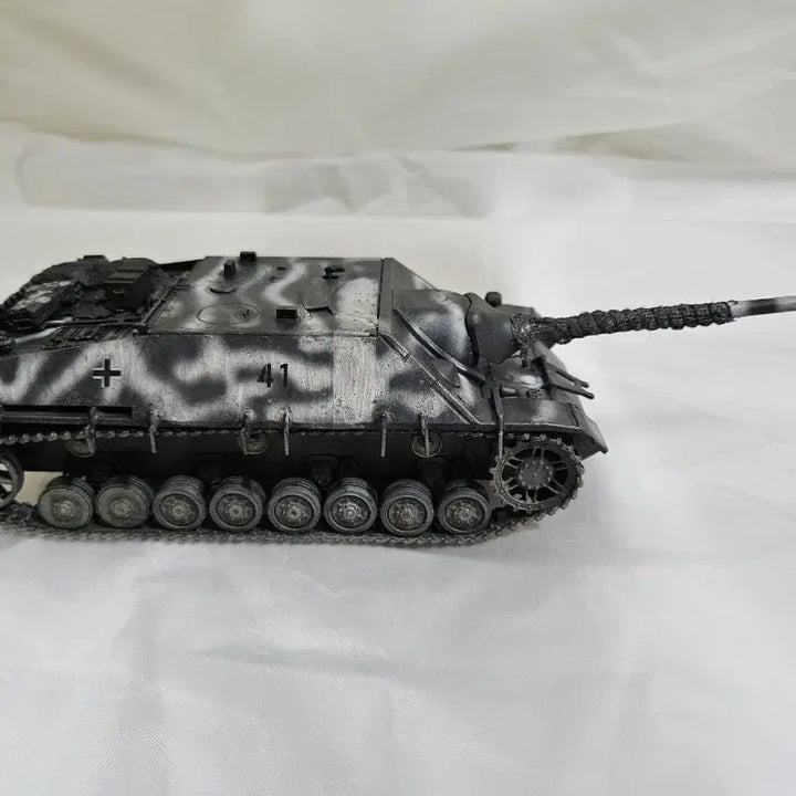 [BUNJANG] 1/35 Scale Jagdpanther Tank Destroyer Plastic Model Kit - Completed Build / 급처 처분 4호 구축전차 1/35 프라모델 완성작