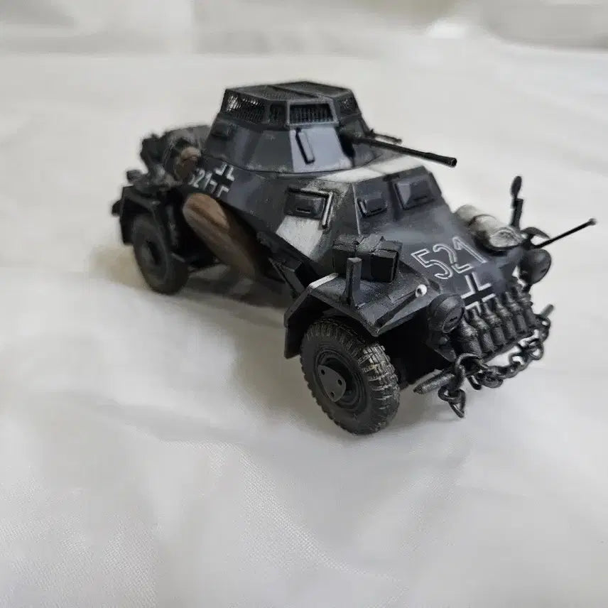 [BUNJANG] 1/35 Scale German Sd.Kfz.222 Armored Car Model Kit - Completed Build / 처분 독일군 Sd.Kfz.222 장갑차 1/35 프라모델 완성작