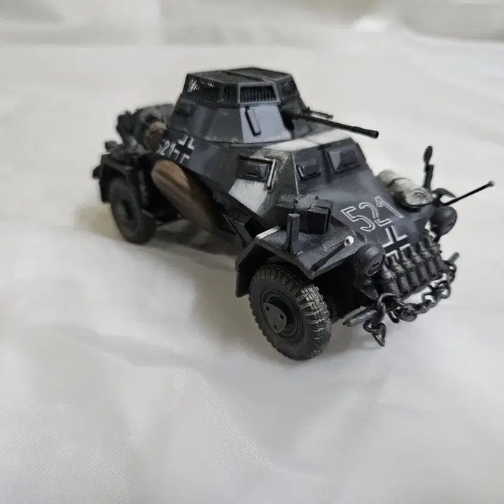 [BUNJANG] 1/35 Scale German Sd.Kfz.222 Armored Car Model Kit - Completed Build / 처분 독일군 Sd.Kfz.222 장갑차 1/35 프라모델 완성작