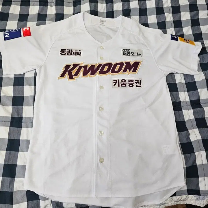 [BUNJANG] Kiwoom Heroes 2023 Home Premium Uniform Kim Dong-hyun Marked (Size 100/L) / 키움 히어로즈 2023 홈 고급형 유니폼 김동현 마킹 (100 L)