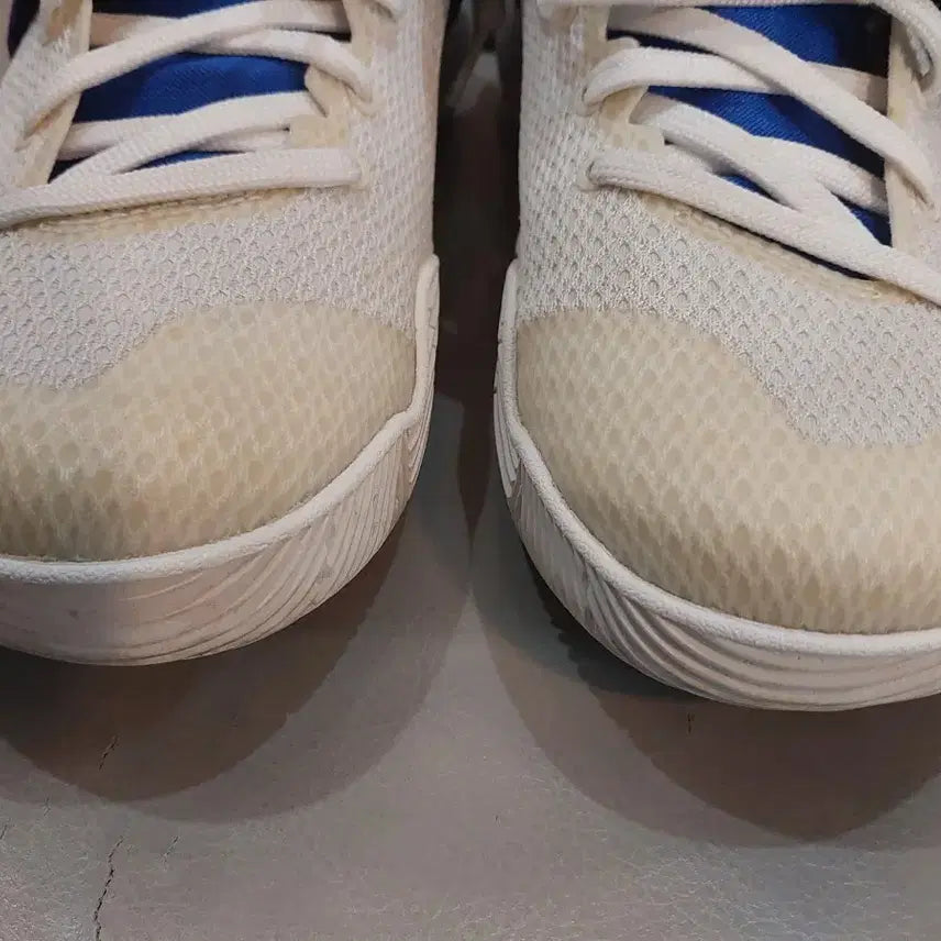 [BUNJANG] Nike Kyrie 2 "Ky-Rispy Kreme" Men&