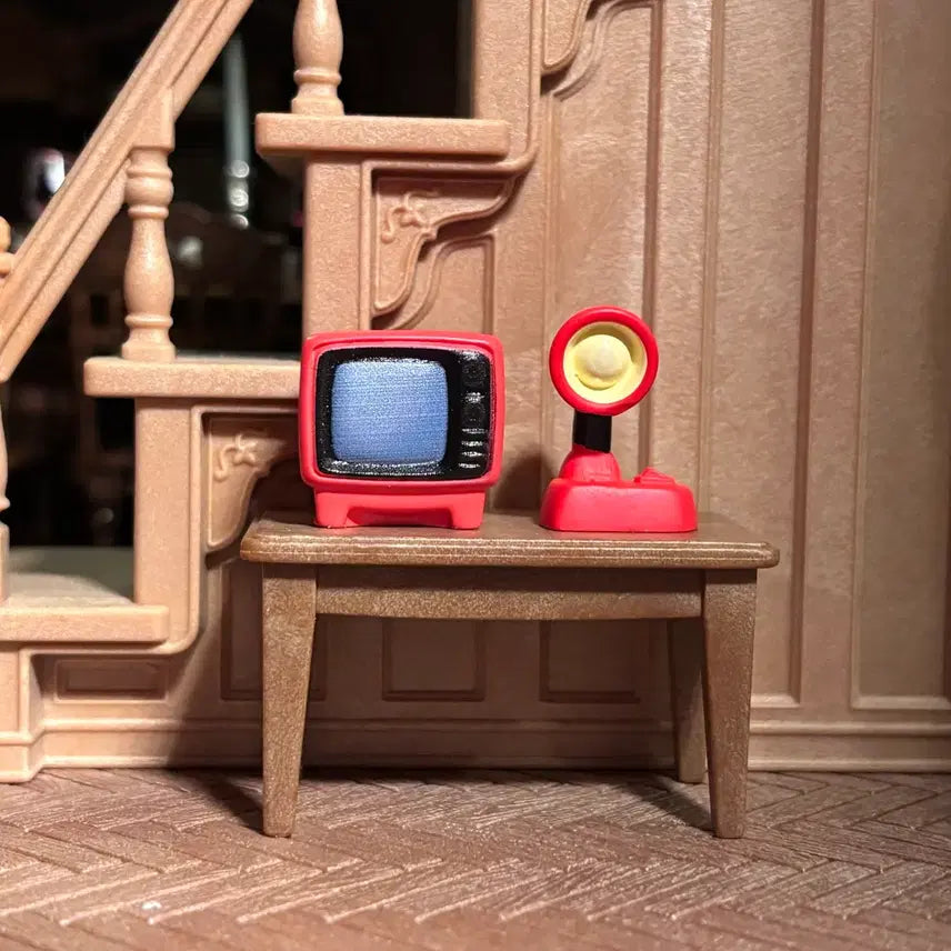 [BUNJANG] Red Vintage Television &amp; Lamp Miniature Set / 레드 빈티지 텔레비전 전등 미니어처 세트
