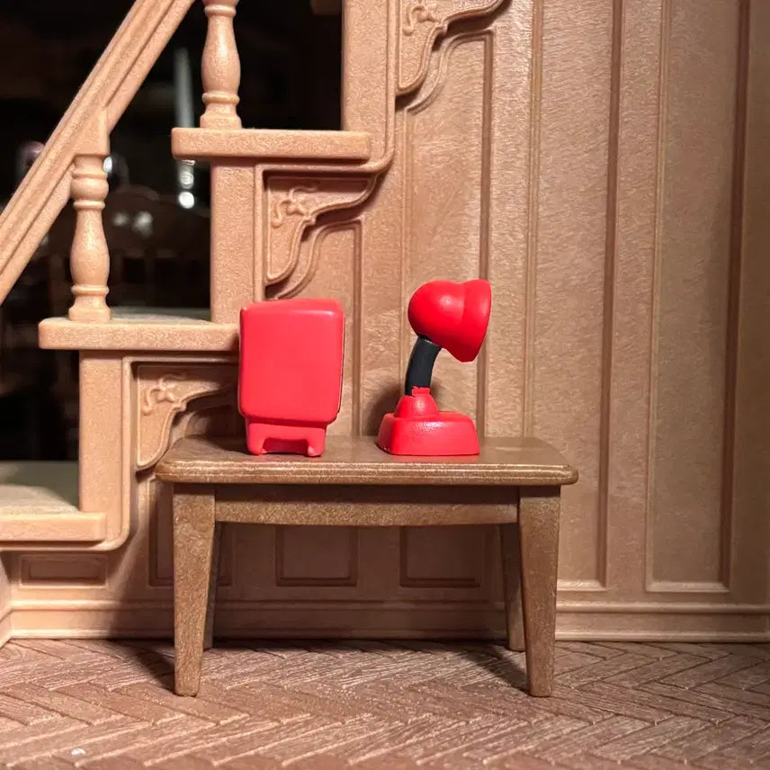 [BUNJANG] Red Vintage Television &amp; Lamp Miniature Set / 레드 빈티지 텔레비전 전등 미니어처 세트