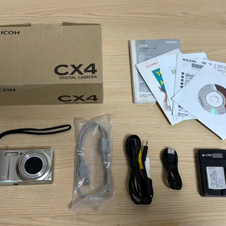 [BUNJANG] Ricoh CX4 Digital Camera / [풀박스 민트급] 리코 cx4
