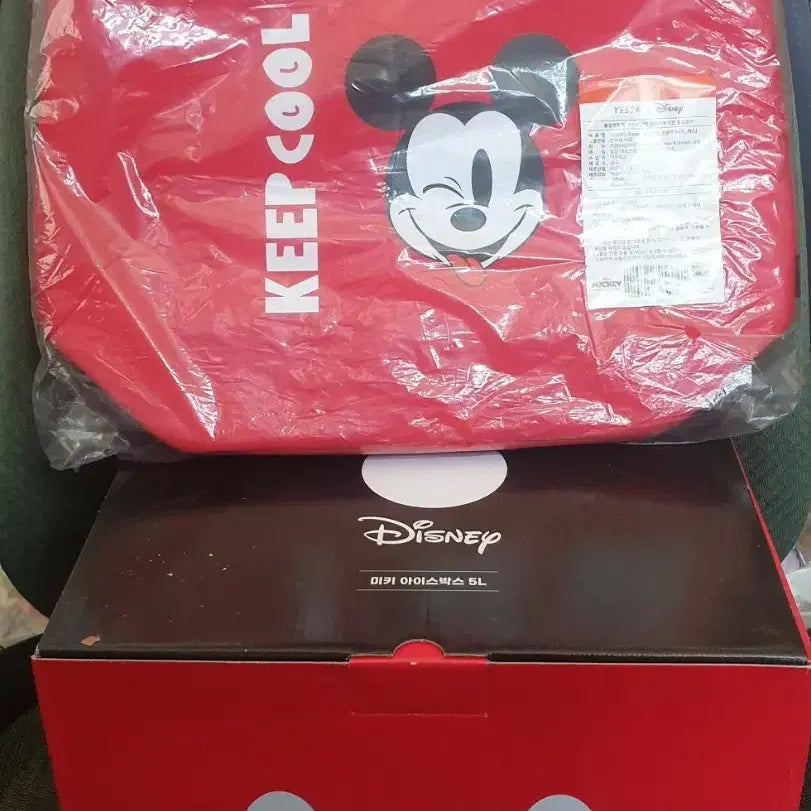 [BUNJANG] Disney Mickey Mouse Insulated Bag Cooler / 디즈니,미키,보냉백,아이스박스,새제품