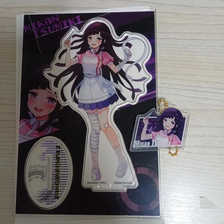 [BUNJANG] Danganronpa Mikan Tsumiki Acrylic Stand / Keychain Bundle / 단간론파  츠미키 미캉 아크릴 스탠드/ 키링 묶음