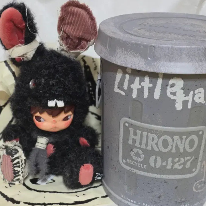 [BUNJANG] The Island Monkey Black Unsealed / 히로노 산토끼 검정 개봉 판매합니다 (택포)
