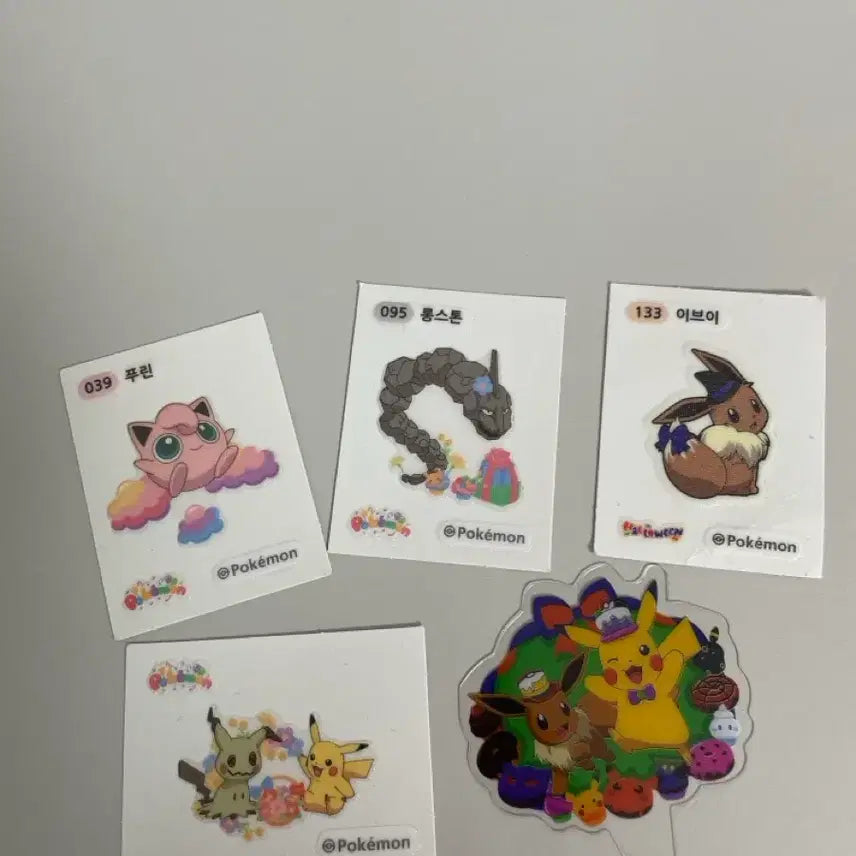 [BUNJANG] Pokemon Halloween Special Illustration Round Sticker Set / 이브이,피카츄,푸린,따라큐 띠부씰 한정판