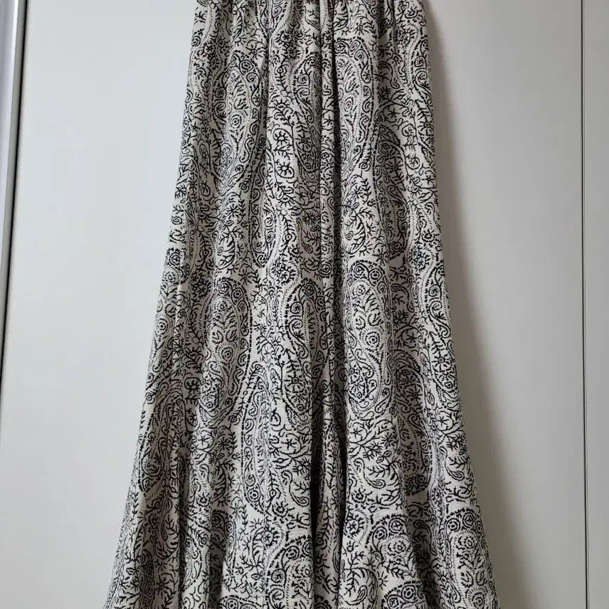 [BUNJANG] Paisley Pattern Banding Long Skirt / 밴딩 페이즐리 패턴 롱 스커트