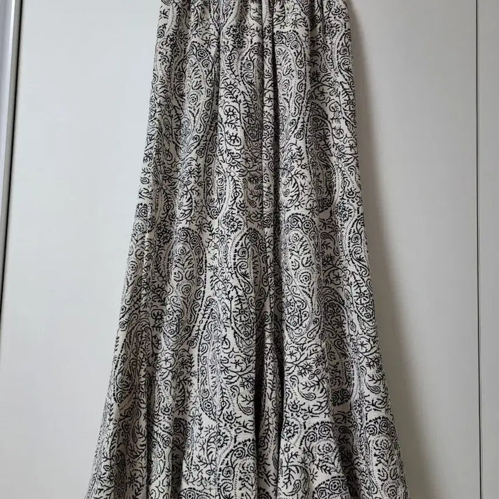 [BUNJANG] Paisley Pattern Banding Long Skirt / 밴딩 페이즐리 패턴 롱 스커트