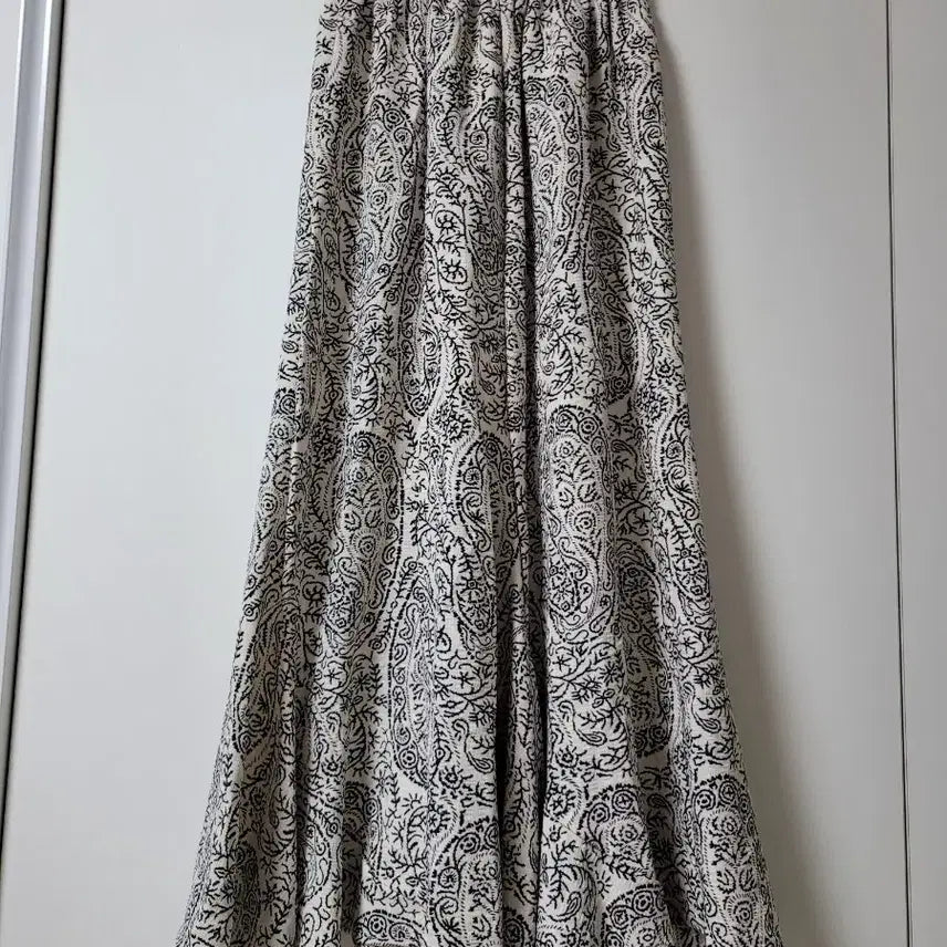 [BUNJANG] Paisley Pattern Banding Long Skirt / 밴딩 페이즐리 패턴 롱 스커트