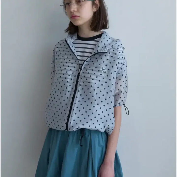 [BUNJANG] NOCONTENTS Dot Half Hoodie Jumper Light Gray / 노컨텐츠 도트 하프 후드 점퍼 라이트그레이