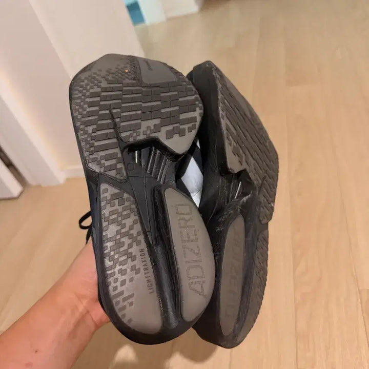 [BUNJANG] Adidas Adizero Pro 4 Running Shoes - Black/Silver (New) / 아디제로 프로4 270 블랙실버(새상품)