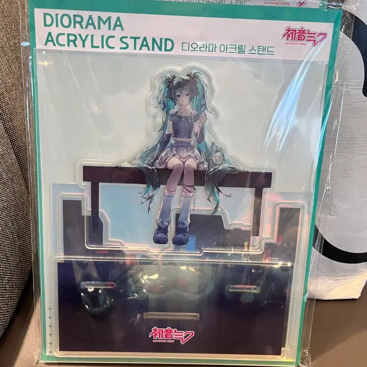 [BUNJANG] Hatsune Miku Thanksgiving Day Acrylic Stand Diorama (Sealed) / 하츠네 미쿠 감사제 같이 듣자 디오라마 아크릴스탠드 미개봉