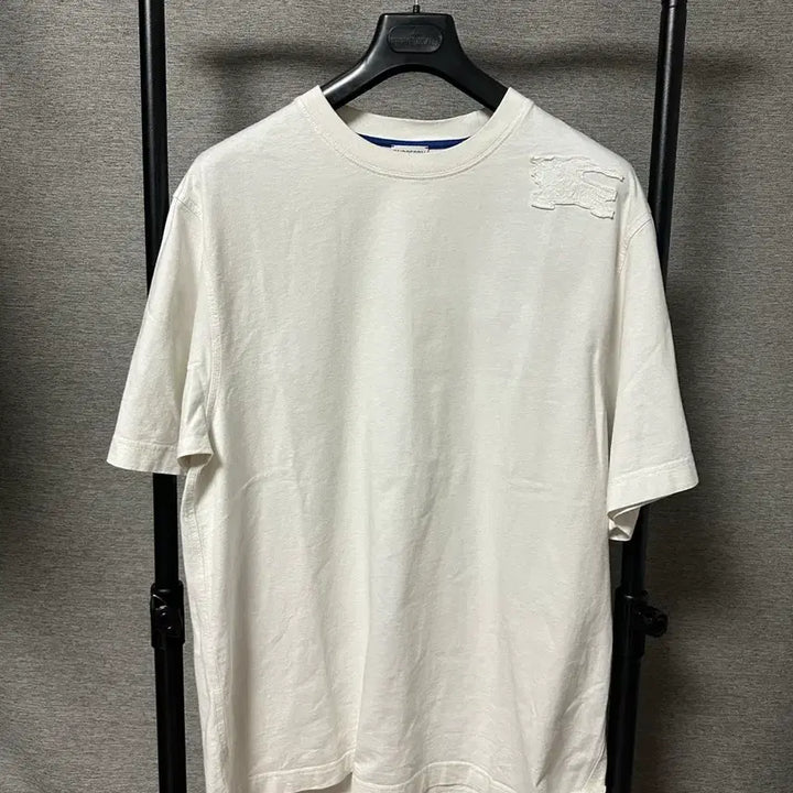 [BUNJANG] Burberry Equestrian Shoulder Patch T-Shirt White XXL / 버버리 이퀘스트리안 숄더 패치 반팔 화이트 (XXL)