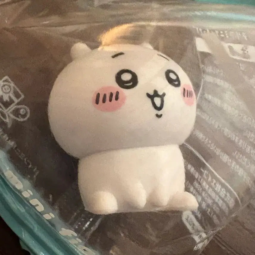 [BUNJANG] Cheekawaii Mini Figure Set (4 Figures) / (4개 세트) 먼작귀 치이카와 하치와레 우사기 시사 미니 피규어 4종