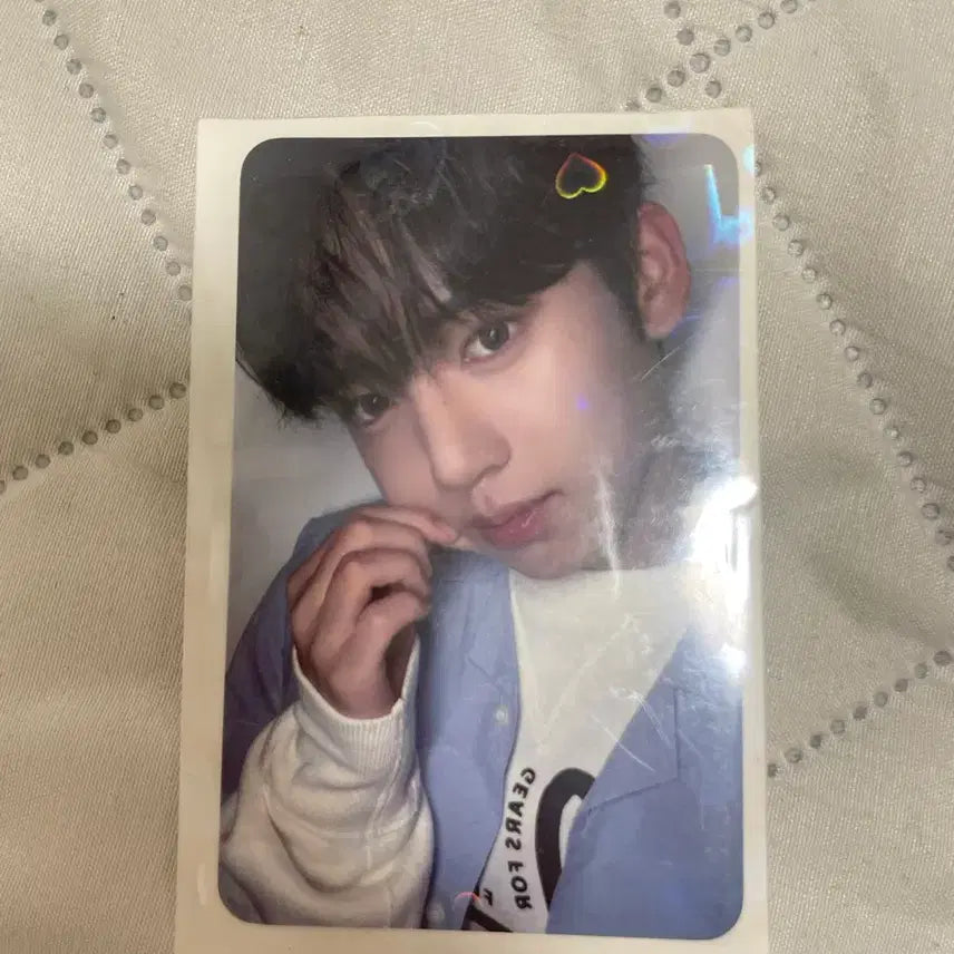 [BUNJANG] Han Yu Jin Everline Cheek Pinch Photocard / 한유진 에버라인 볼꼬집