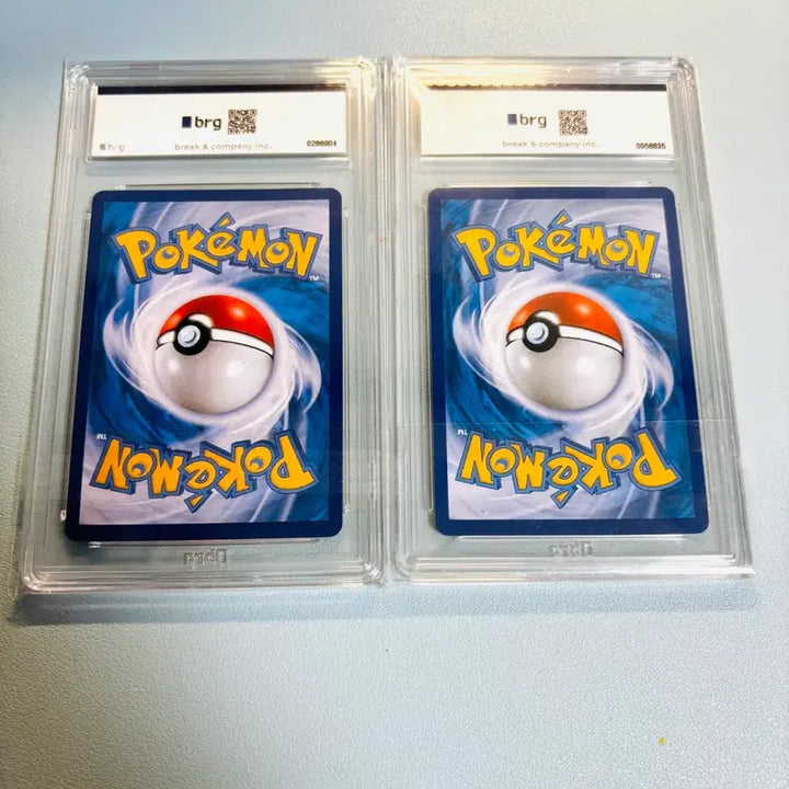 [BUNJANG] Zacian V UR, Zamazenta VMAX UR Graded Cards Bundle Set / 자시안v ur 무한다이노vmax ur 등급카드 (일괄판매)