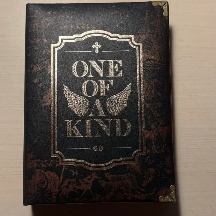 [BUNJANG] G-Dragon ONE OF A KIND Signed Album / GD ONE OF A KIND 앨범 지디 사인 앨범