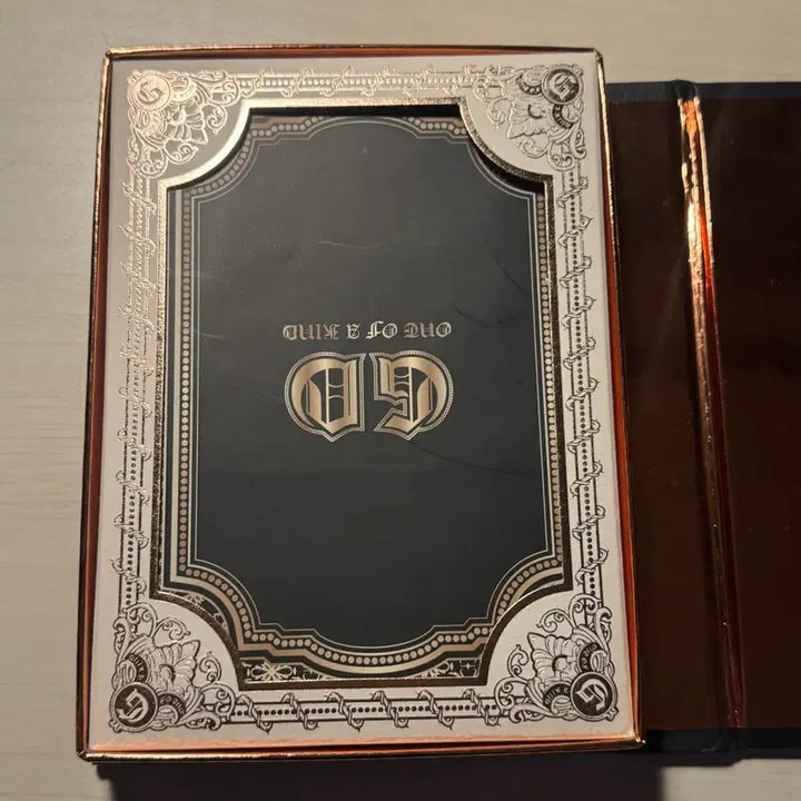 [BUNJANG] G-Dragon ONE OF A KIND Signed Album / GD ONE OF A KIND 앨범 지디 사인 앨범