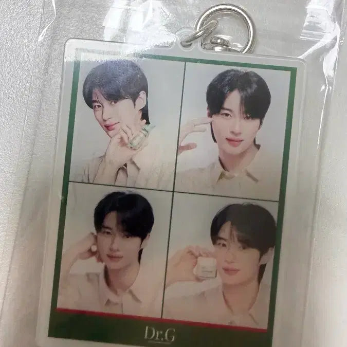 [BUNJANG] Dr.G Byun Woo-seok Photocard Keyring / Dr.G 변우석 포토키링