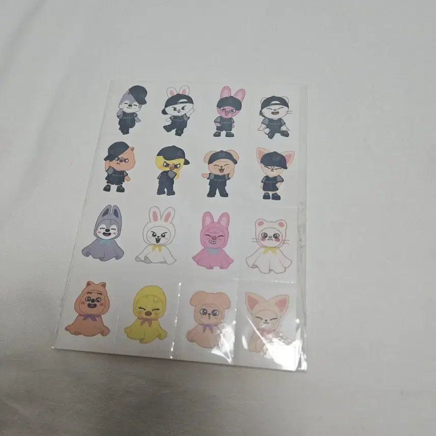 [BUNJANG] Stray Kids Japan DOMINATE Fanclub POB Painting Seal Sticker / 스트레이키즈 일본 도미네이트 팬클럽 특전 페인팅 씰 스티커 스키주 판박이