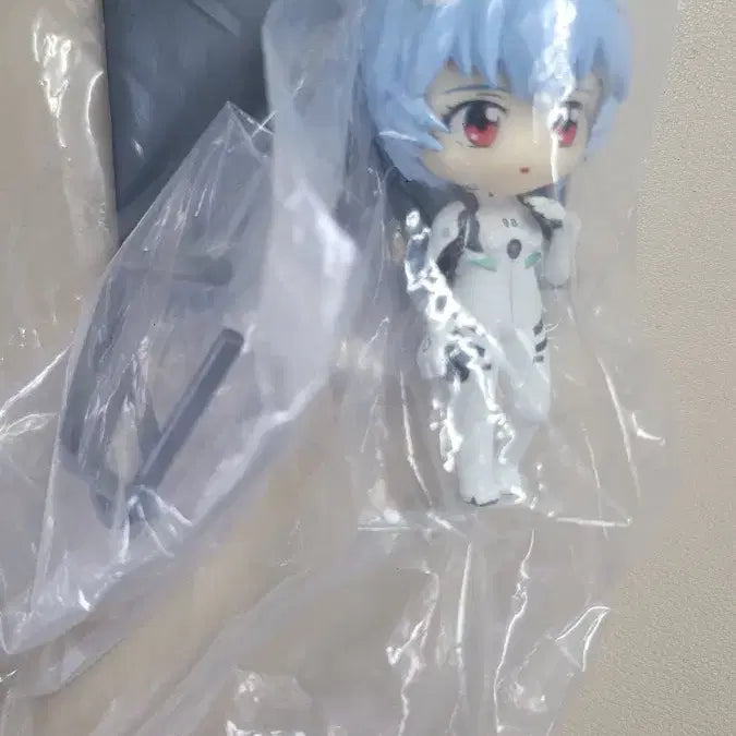 [BUNJANG] Evangelion Desktop Figure Ayanami Rei Card Stand / 에반게리온 데스크톱 에바 피규어 아야나미 레이 카드 거치대
