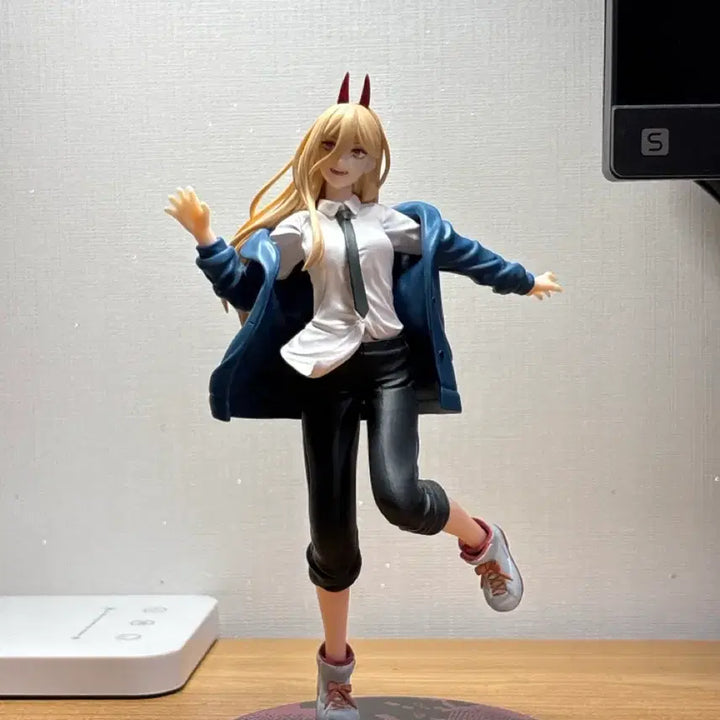[BUNJANG] Chainsaw Man Power Figure / 체인소맨 파워 피규어