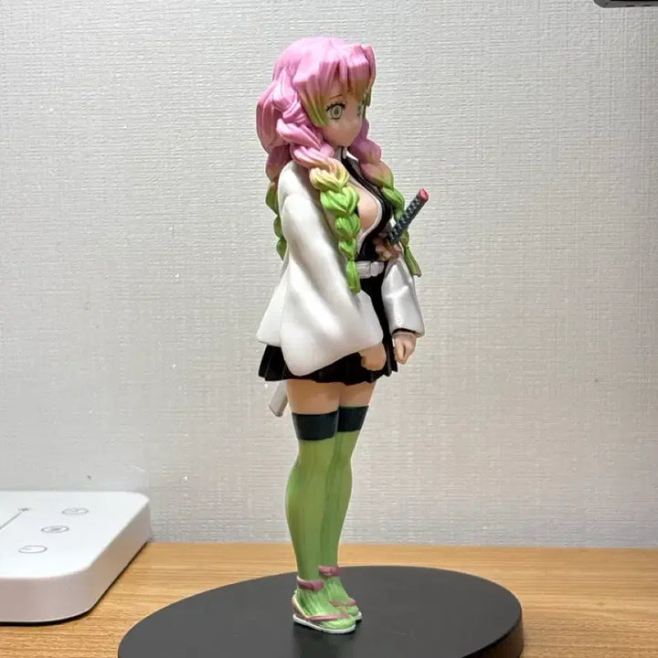 [BUNJANG] Kanroji Mitsuri Figure / 귀멸의 칼날 칸로지 미츠리 피규어