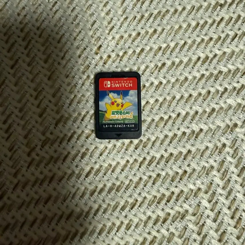 [BUNJANG] Nintendo Switch Pokemon Pikachu Game Cartridge / 닌텐도 스위치 포켓몬스터 피카츄 게임칩 알칩