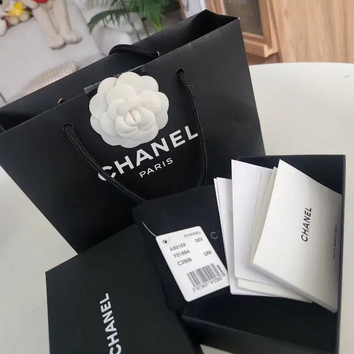 [BUNJANG] Chanel Caviar Skin Classic Flap Card Holder Box / 샤넬지갑 박스