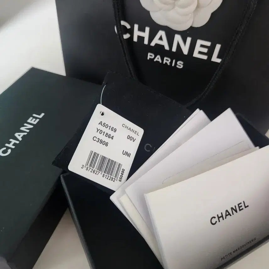 [BUNJANG] Chanel Caviar Skin Classic Flap Card Holder Box / 샤넬지갑 박스