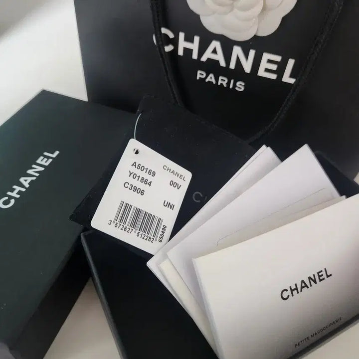 [BUNJANG] Chanel Caviar Skin Classic Flap Card Holder Box / 샤넬지갑 박스