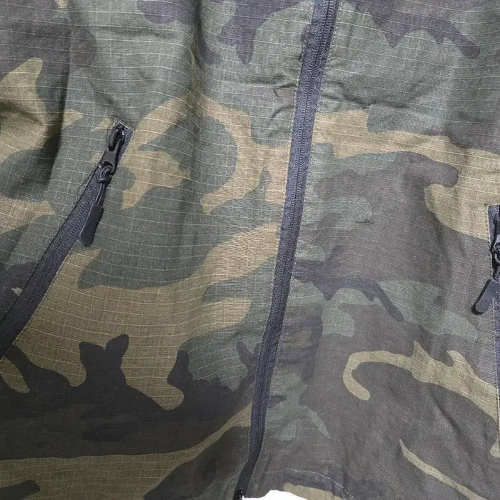 [BUNJANG] Camouflage Hooded Military Jacket Jumper Size 105 / 카모플라쥬 야생 후드 밀리터리자켓 점퍼 (105사이즈)