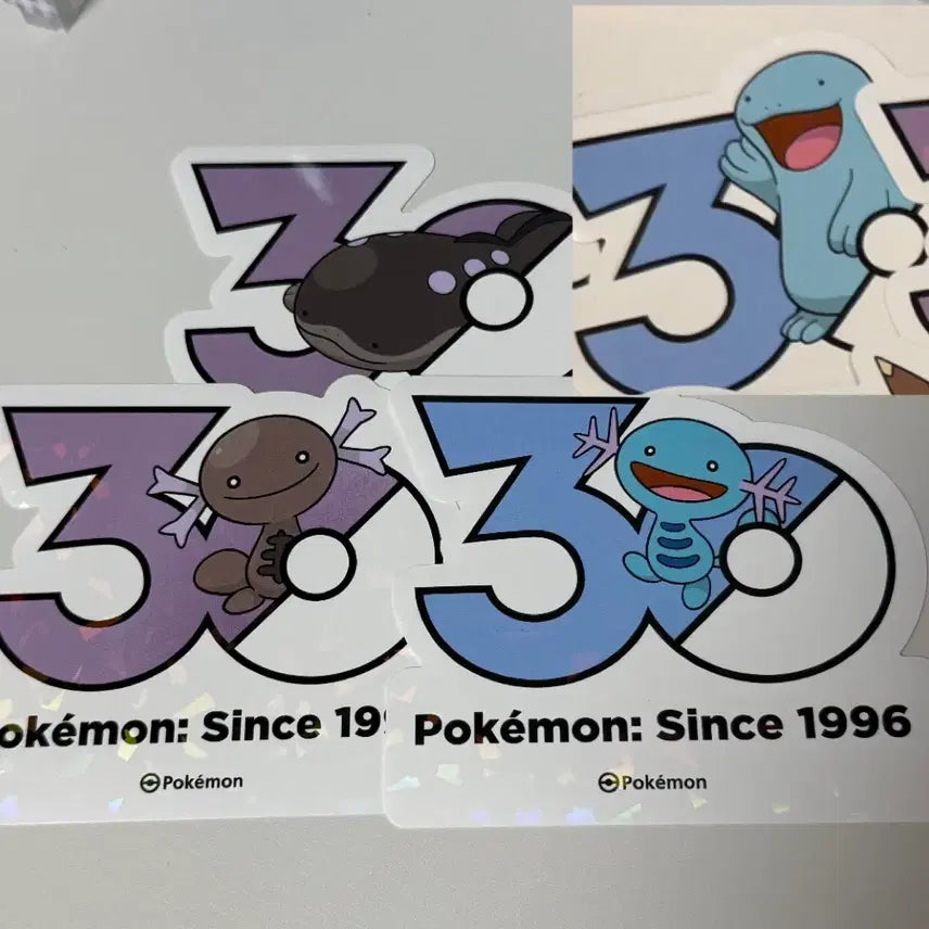 [BUNJANG] Pokemon 30th Anniversary Logo Sticker Wooper, Quagsire, Clodsire, Paldean Wooper 4 Types / 포켓몬스터 30주년 로고 스티커 우파 누오 토오 팔데아 4종