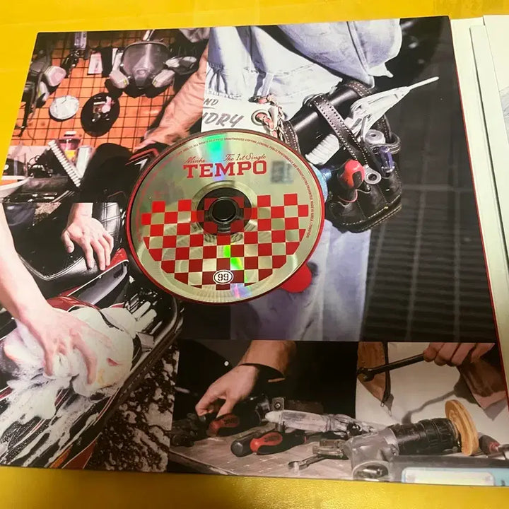 [BUNJANG] SHINee Minho Signed Album (Not for Sale) / 샤이니 민호 싸인앨범 비매용