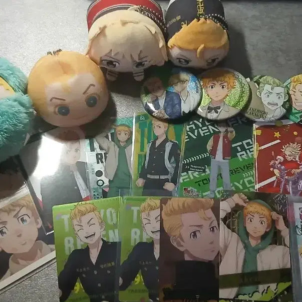[BUNJANG] Tokyo Revengers Takemichi Merchandise Bundle / 도쿄 리벤저스 타케미치 굿즈 일괄판매 (캔뱃지, 아크릴, 지류, 인형)