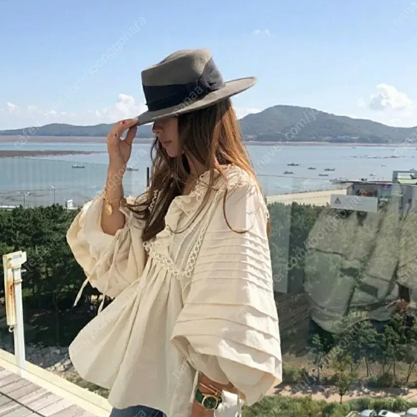 [BUNJANG] 11am Zimmermann Style Blouse / 11am 러블리 블라우스