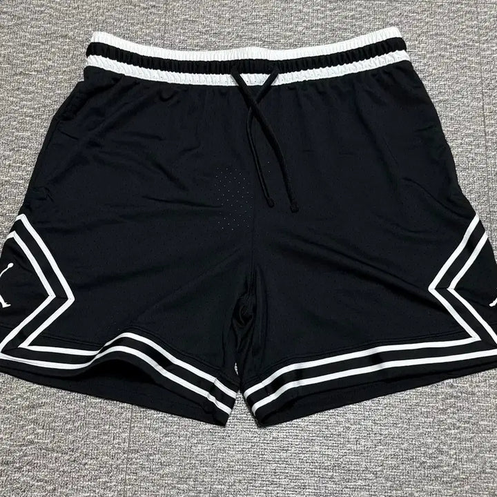 [SOLD OUT] 나이키 조던 반바지