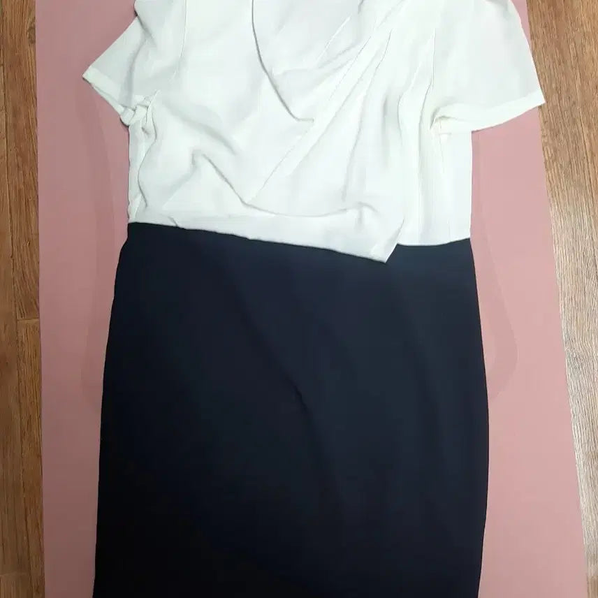 [BUNJANG] Drape Suit Dress White Navy / 드레이프 정장 원피스 화이트 네이비
