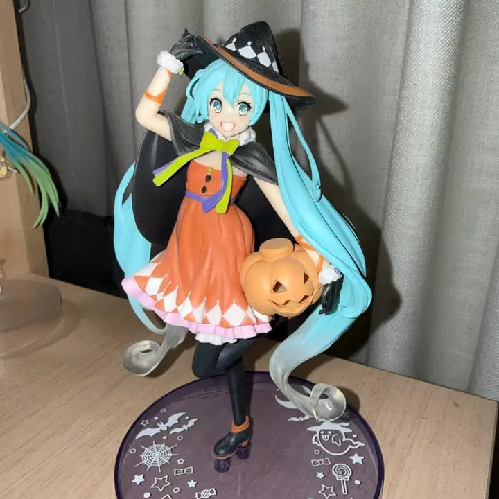 [BUNJANG] Hatsune Miku Halloween Taito Figure / 하츠네 미쿠 할로윈 타이토 피규어